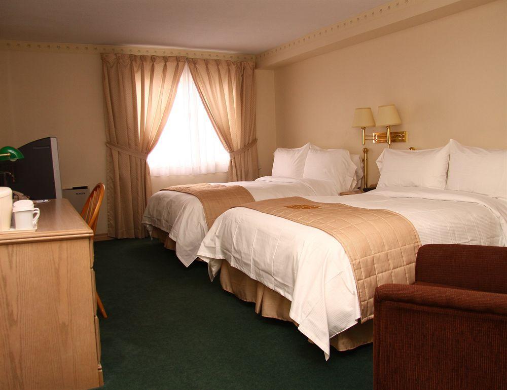 Quality Inn & Suites Bathurst Dış mekan fotoğraf