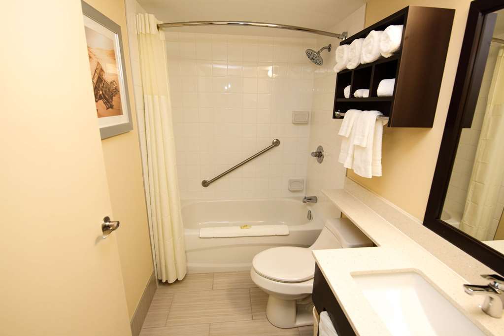 Quality Inn & Suites Bathurst Dış mekan fotoğraf